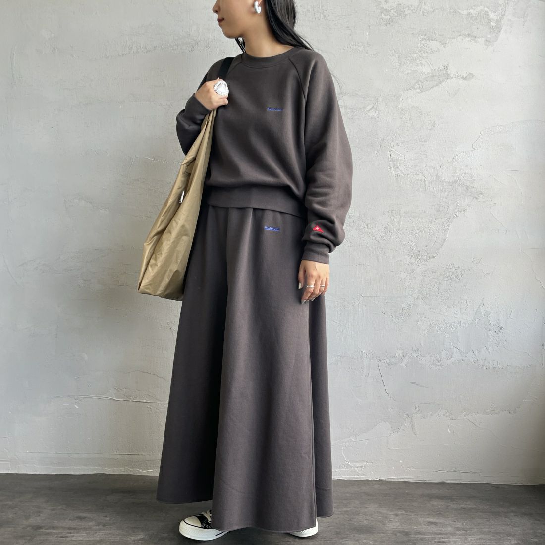 Health knit [ヘルスニット] 別注 クラシックスウェット マキシ丈フレアスカート [HR24F-L023IN-JF] CHARCOAL &&モデル身長：156cm 着用サイズ：M&&