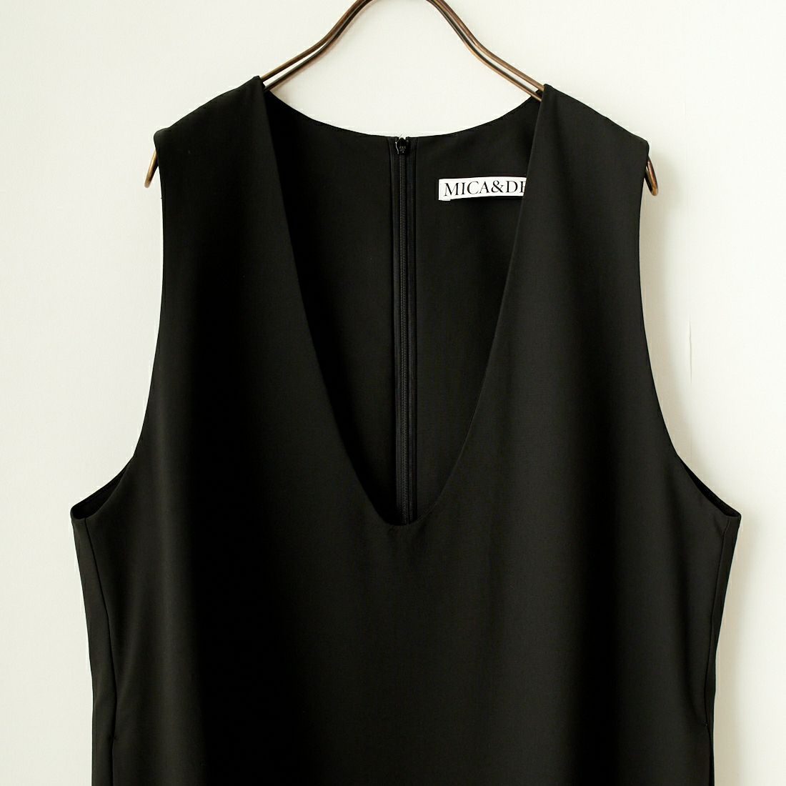 MICA&DEAL [マイカアンドディール] ディープUネックワンピース [0124304190] BLACK