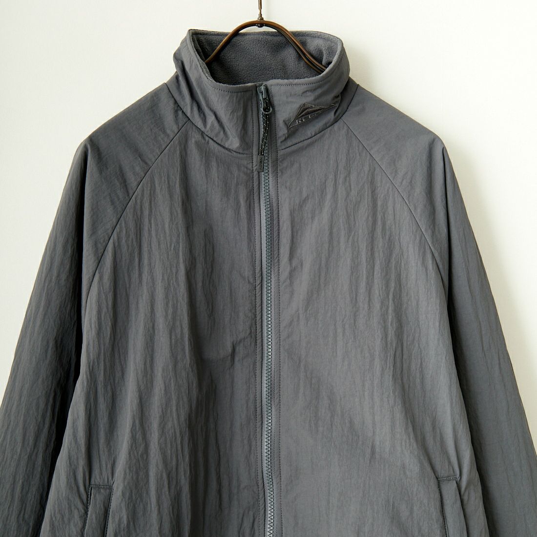 KELTY [ケルティ] 別注 中綿入り オーバーサイズナイロンジャケット [KE243W10IN01-JF] CHARCOAL