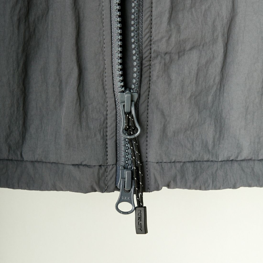 KELTY [ケルティ] 別注 中綿入り オーバーサイズナイロンジャケット [KE243W10IN01-JF] CHARCOAL