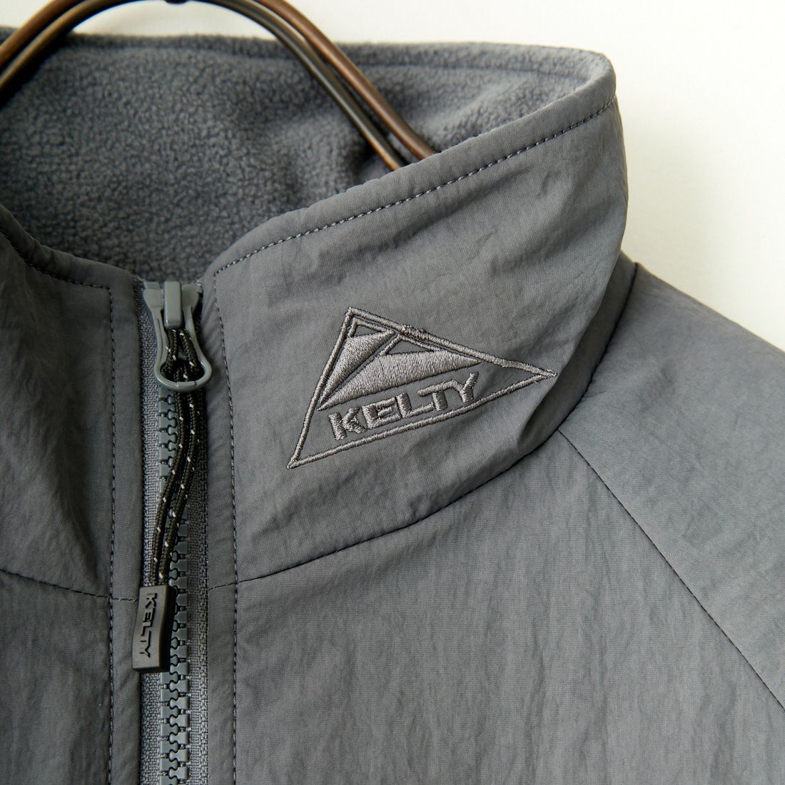 KELTY [ケルティ] 別注 中綿入り オーバーサイズナイロンジャケット [KE243W10IN01-JF] CHARCOAL