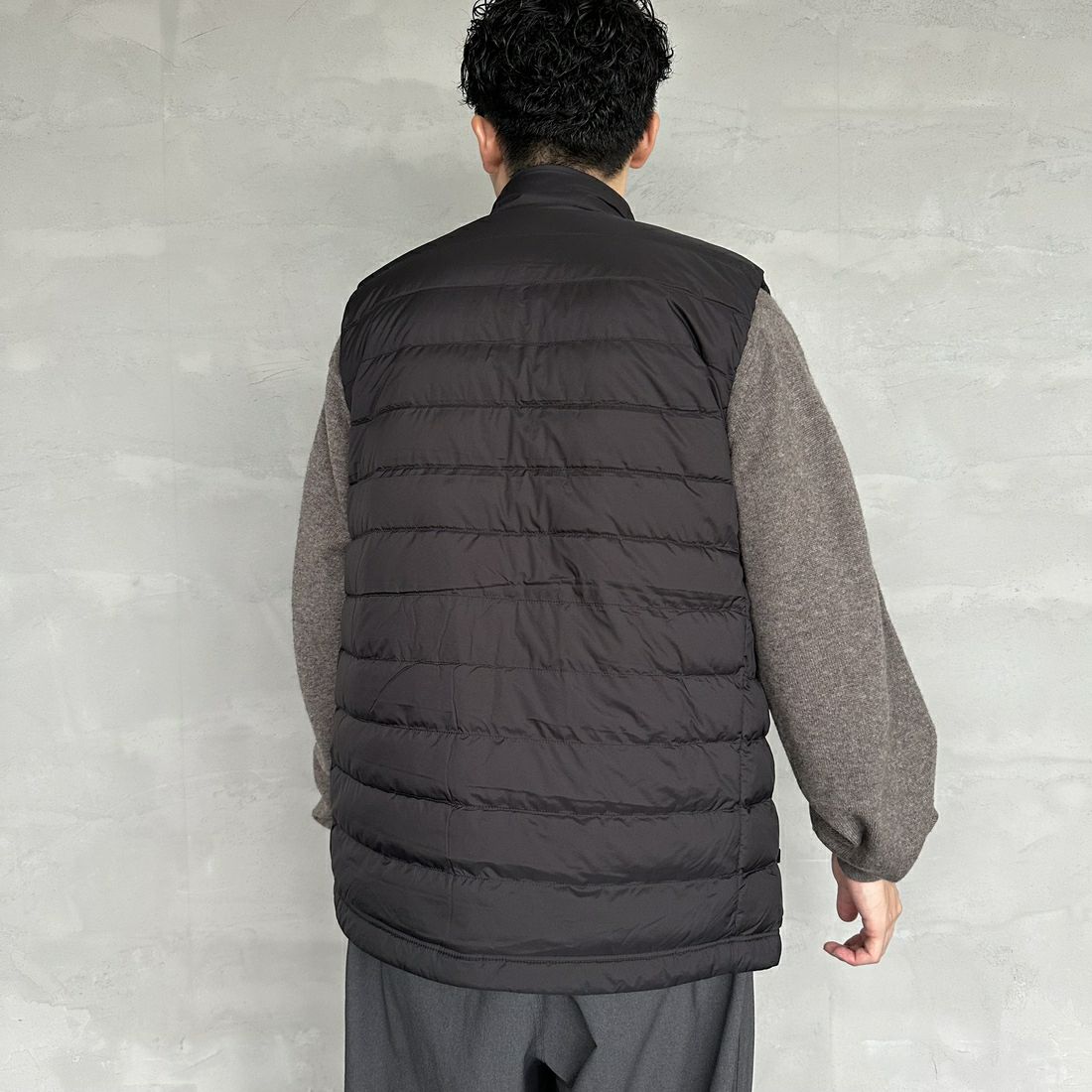 DANTON [ダントン] スタンドカラー ミドルダウンベスト [DT-A0565NRP] BLACK &&モデル身長：168cm 着用サイズ：L&&