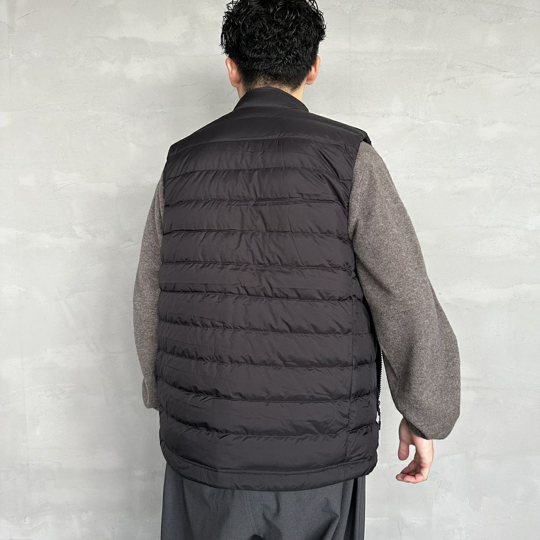 DANTON [ダントン] スタンドカラー ミドルダウンベスト [DT-A0565NRP] BLACK &&モデル身長：168cm 着用サイズ：M&&