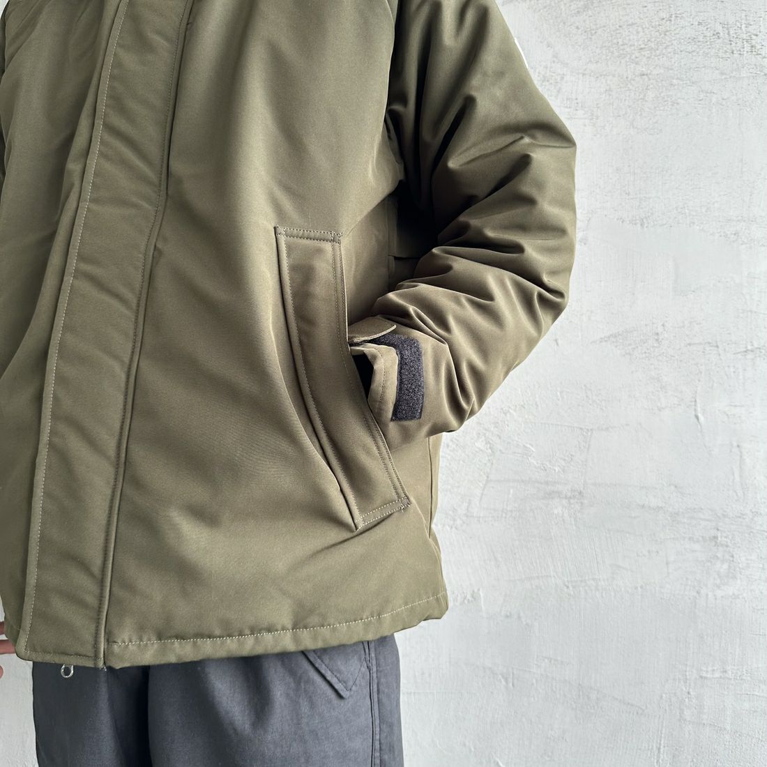 DANTON [ダントン] アーミー タッサーダウンジャケット [DT-A0030TET]	OLIVE &&モデル身長：179cm 着用サイズ：M&&