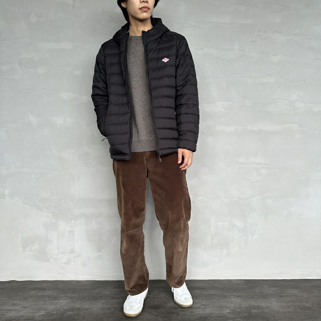 DANTON [ダントン] ミドルダウンフードジャケット [DT-A0564NRP] BLACK &&モデル身長：179cm 着用サイズ：M&&