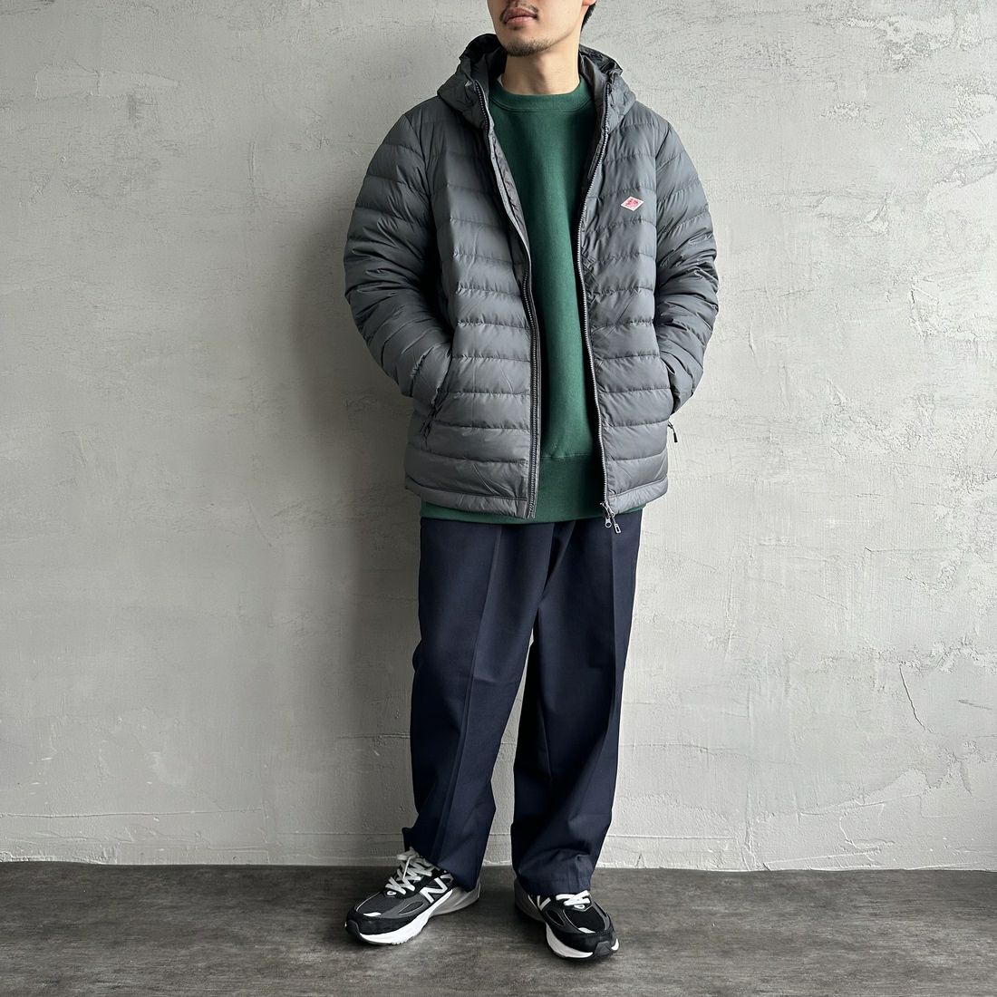 DANTON [ダントン] ミドルダウンフードジャケット [DT-A0564NRP] M.GREY &&モデル身長：168cm 着用サイズ：M&&
