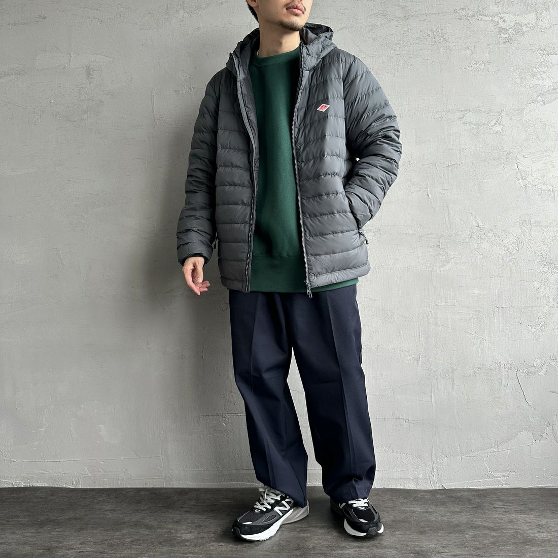 DANTON [ダントン] ミドルダウンフードジャケット [DT-A0564NRP] M.GREY &&モデル身長：168cm 着用サイズ：M&&