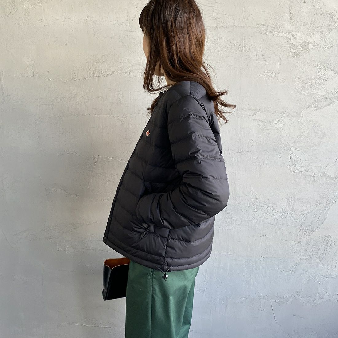 DANTON [ダントン] クルーネック インナーダウンジャケット [DT-A0001NNF] BLACK &&モデル身長：160cm 着用サイズ：S&&