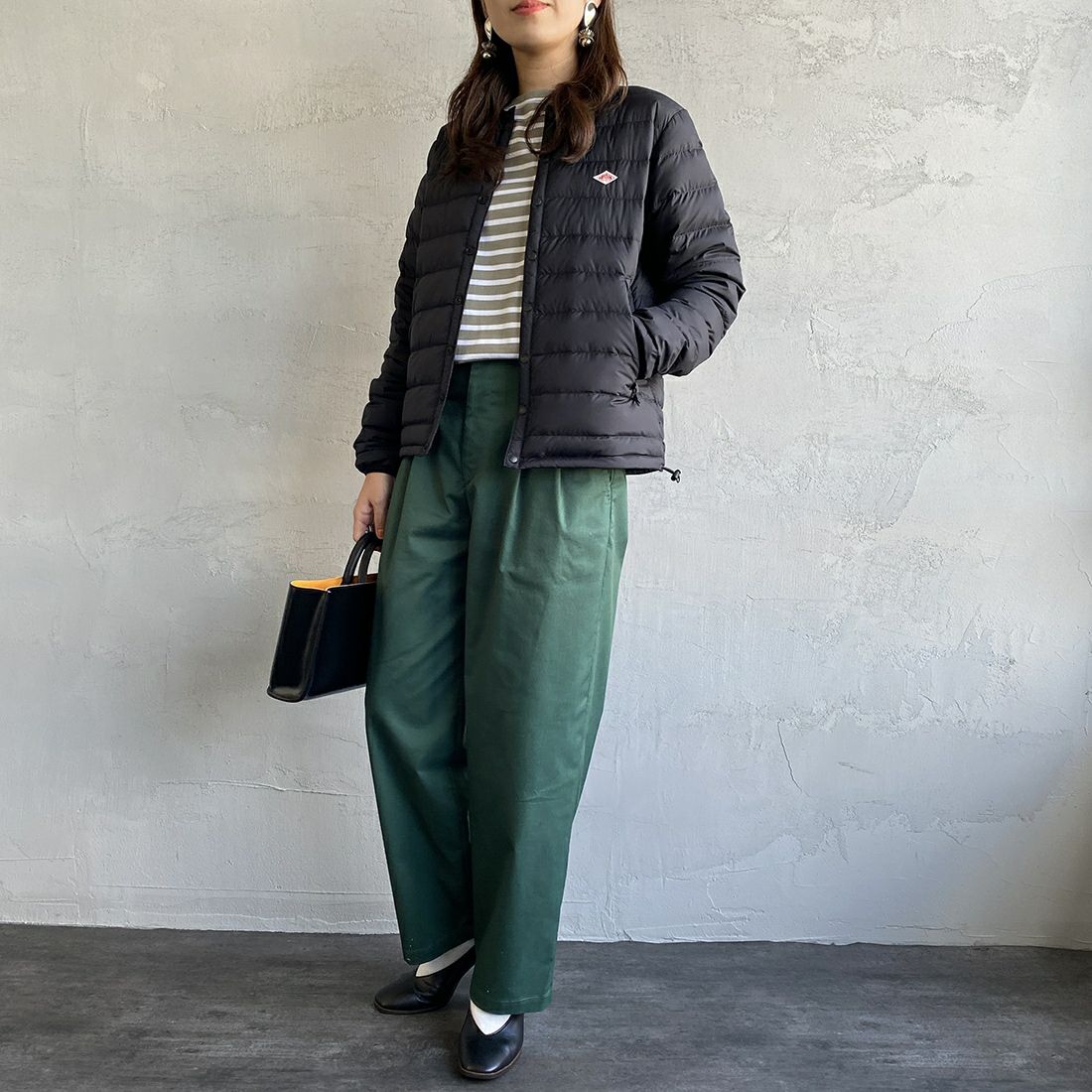 DANTON [ダントン] クルーネック インナーダウンジャケット [DT-A0001NNF] BLACK &&モデル身長：160cm 着用サイズ：S&&