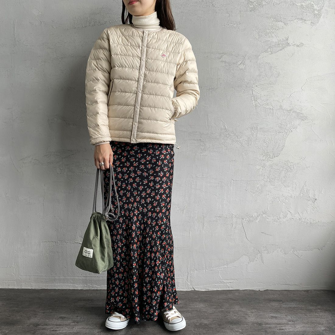 DANTON [ダントン] クルーネック インナーダウンジャケット [DT-A0001NNF] OYSTER WHT &&モデル身長：160cm 着用サイズ：S&&