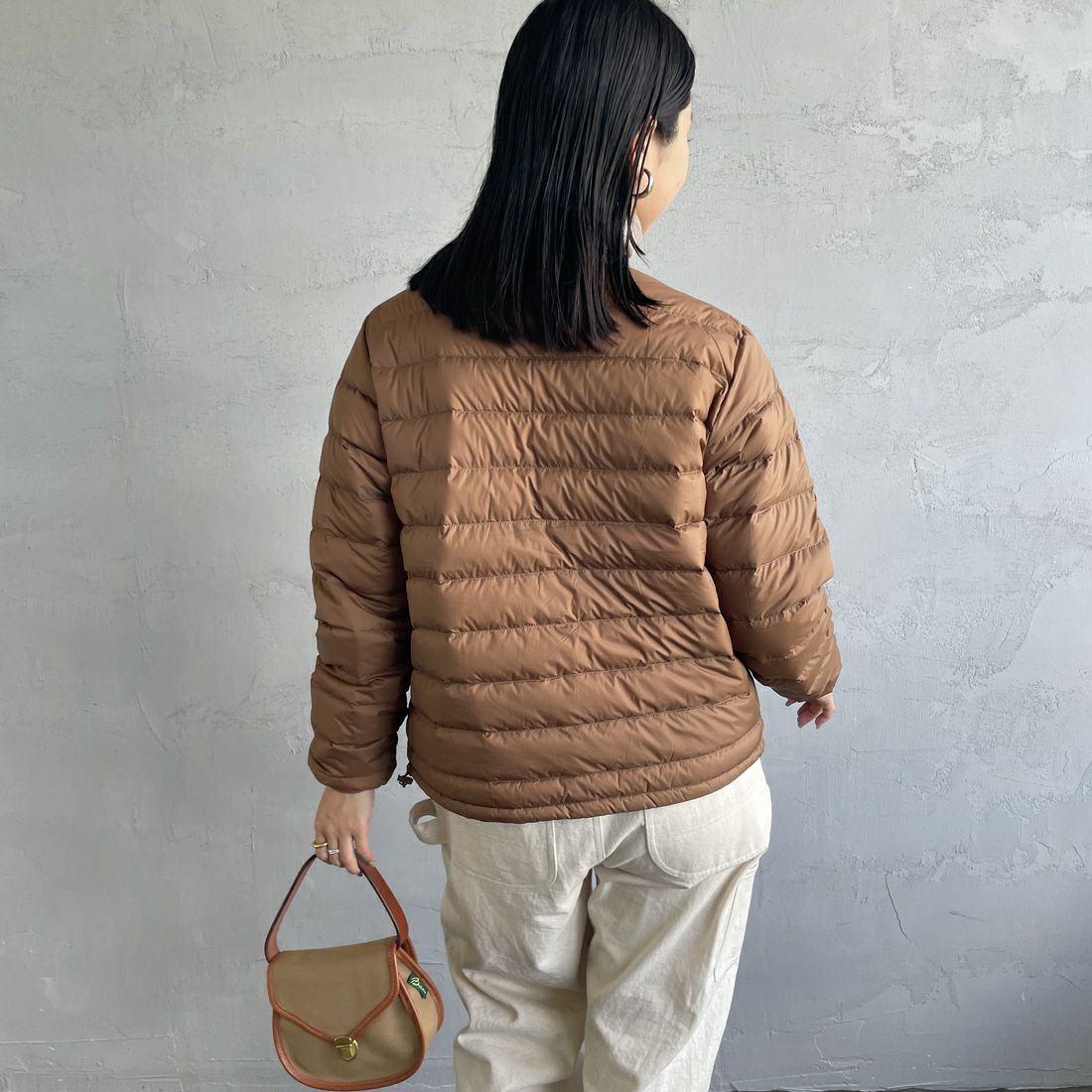 DANTON [ダントン] クルーネック インナーダウンジャケット [DT-A0001NNF] LT.BROWN &&モデル身長：163cm 着用サイズ：M&&