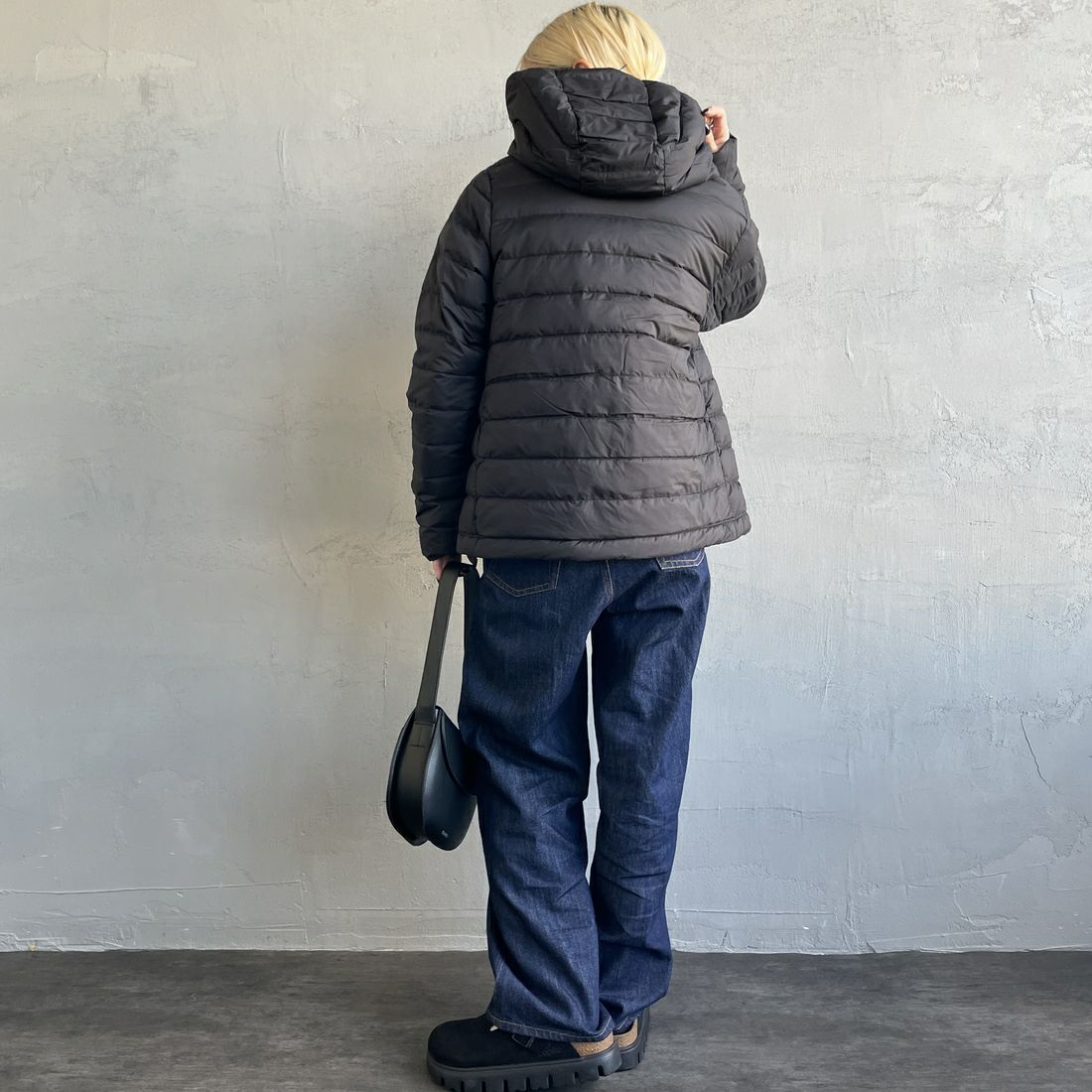 DANTON [ダントン] ミドルダウンフードジャケット [DT-A0563NRP] BLACK&&モデル身長：150cm 着用サイズ：S&&