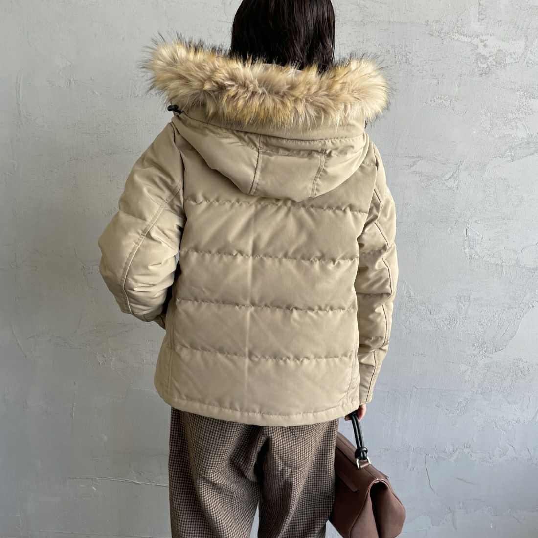 DANTON [ダントン] ショート丈 タッサーダウンジャケット [DT-A0007TET] LT.BEIGE &&モデル身長：160cm 着用サイズ：M&&