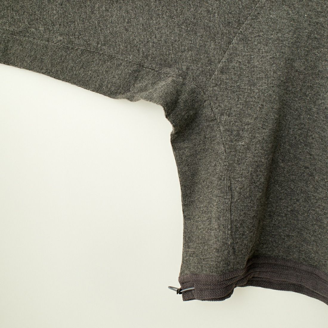 White Mountaineering [ホワイトマウンテニアリング] ラグランプルオーバー [WM2473511] CHARCOAL