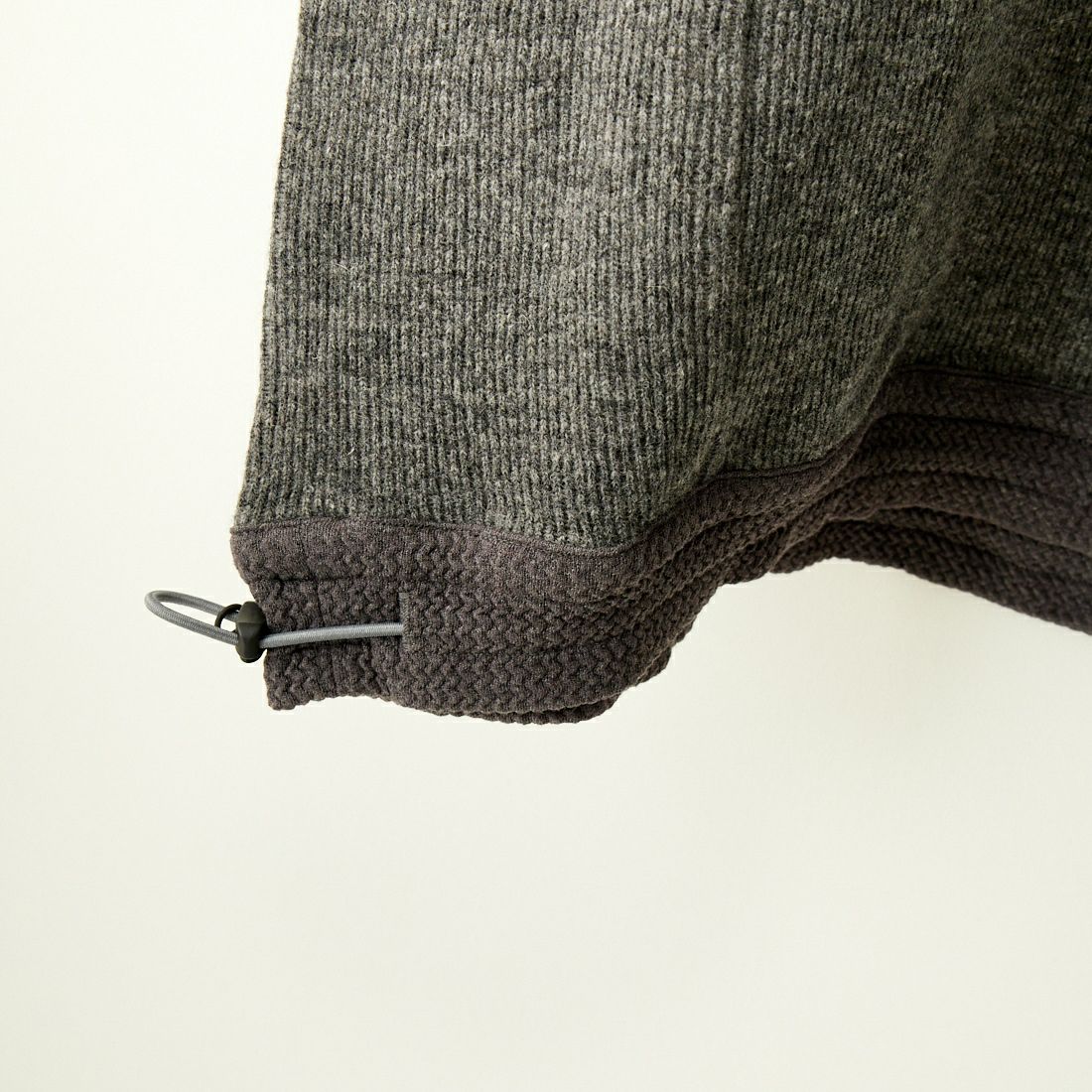 White Mountaineering [ホワイトマウンテニアリング] ラグランプルオーバー [WM2473511] CHARCOAL