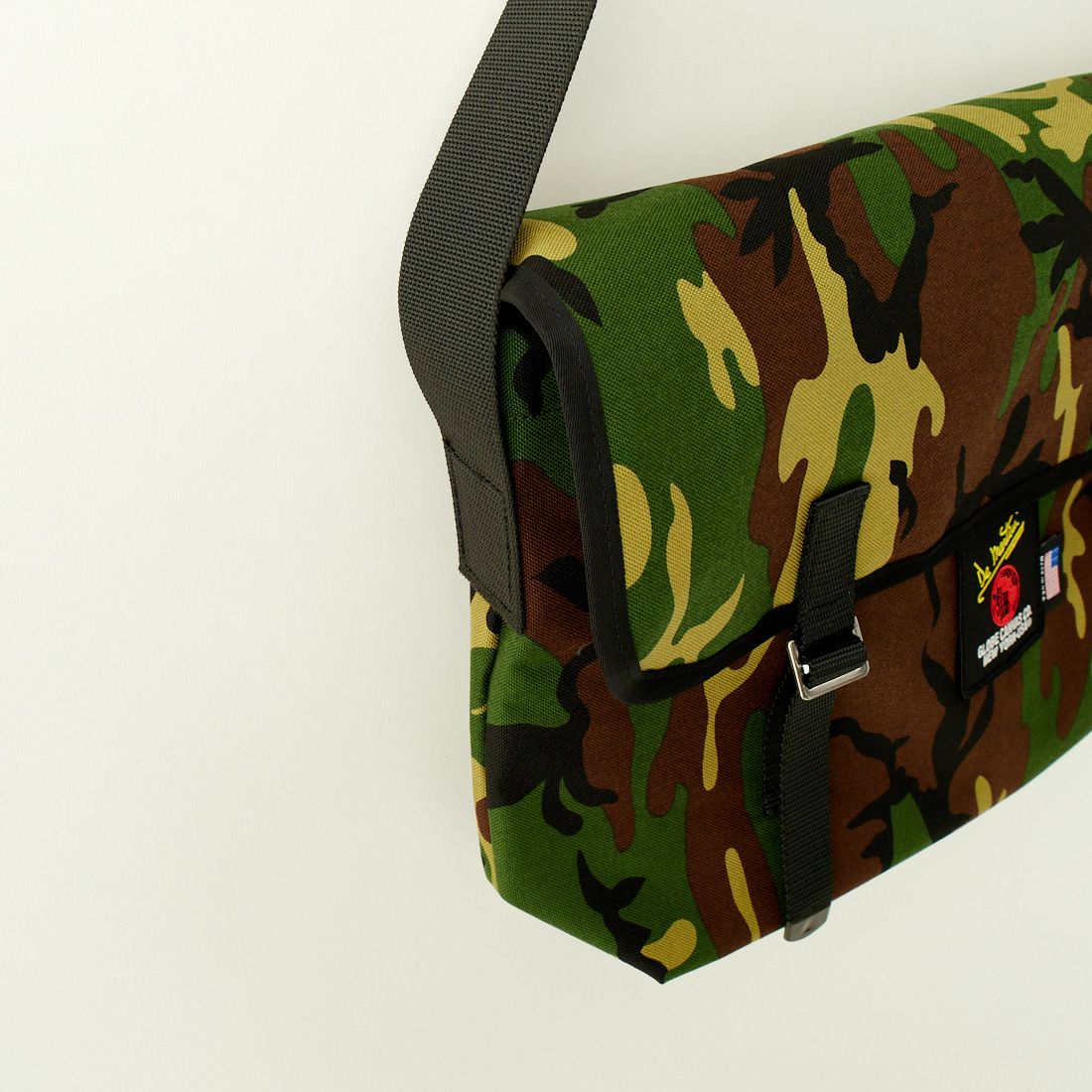 De Martini [ディ マティーニ] メッセンジャーバッグ [DM3601] W.CAMO