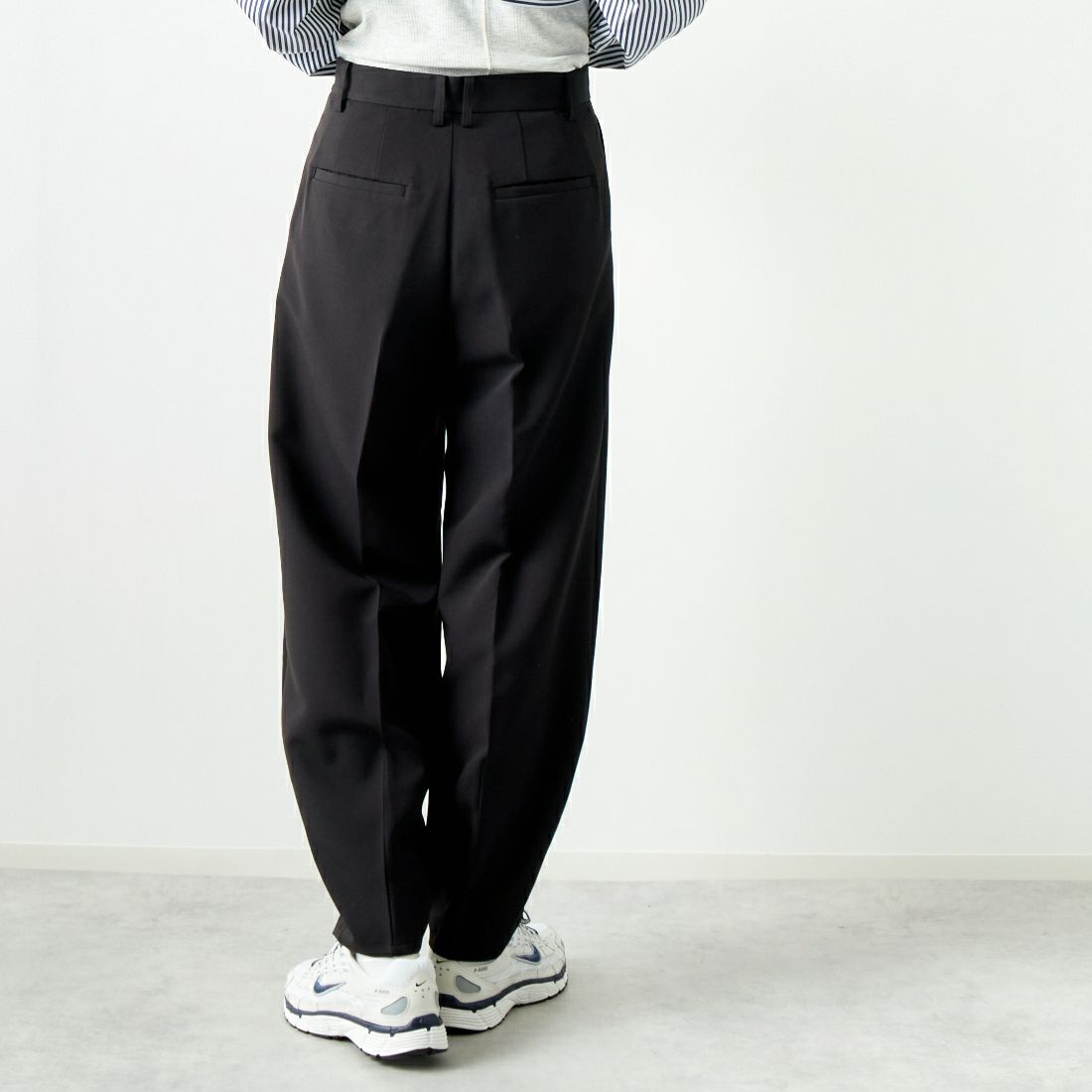 USINE [ユジーヌ] タックパンツ [2430302] BLACK &&モデル身長：167cm 着用サイズ：1&&