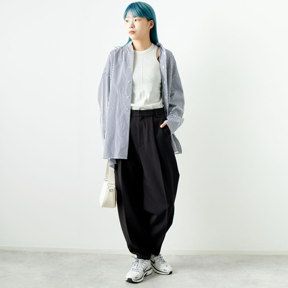 USINE [ユジーヌ] タックパンツ [2430302] BLACK &&モデル身長：167cm 着用サイズ：1&&