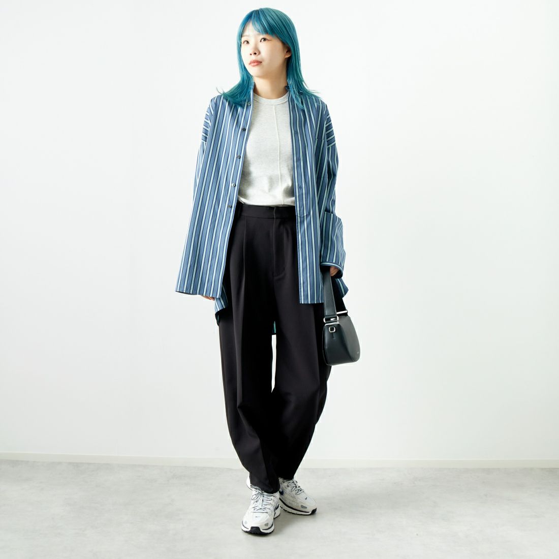 USINE [ユジーヌ] タックパンツ [2430302] BLACK &&モデル身長：167cm 着用サイズ：1&&