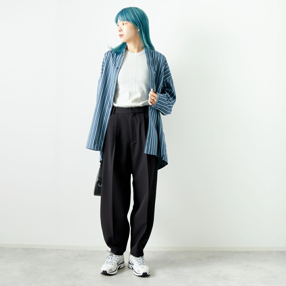USINE [ユジーヌ] タックパンツ [2430302] BLACK &&モデル身長：167cm 着用サイズ：1&&
