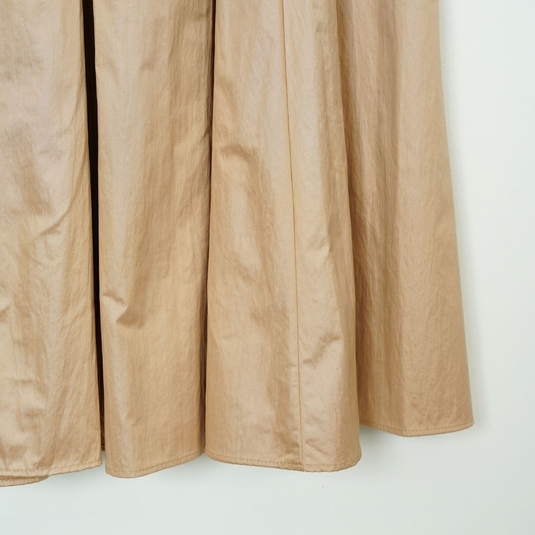 Jeans Factory Clothes [ジーンズファクトリークローズ] シャイニータックスカート [21243058] 033 ﾍﾞｰｼﾞｭ