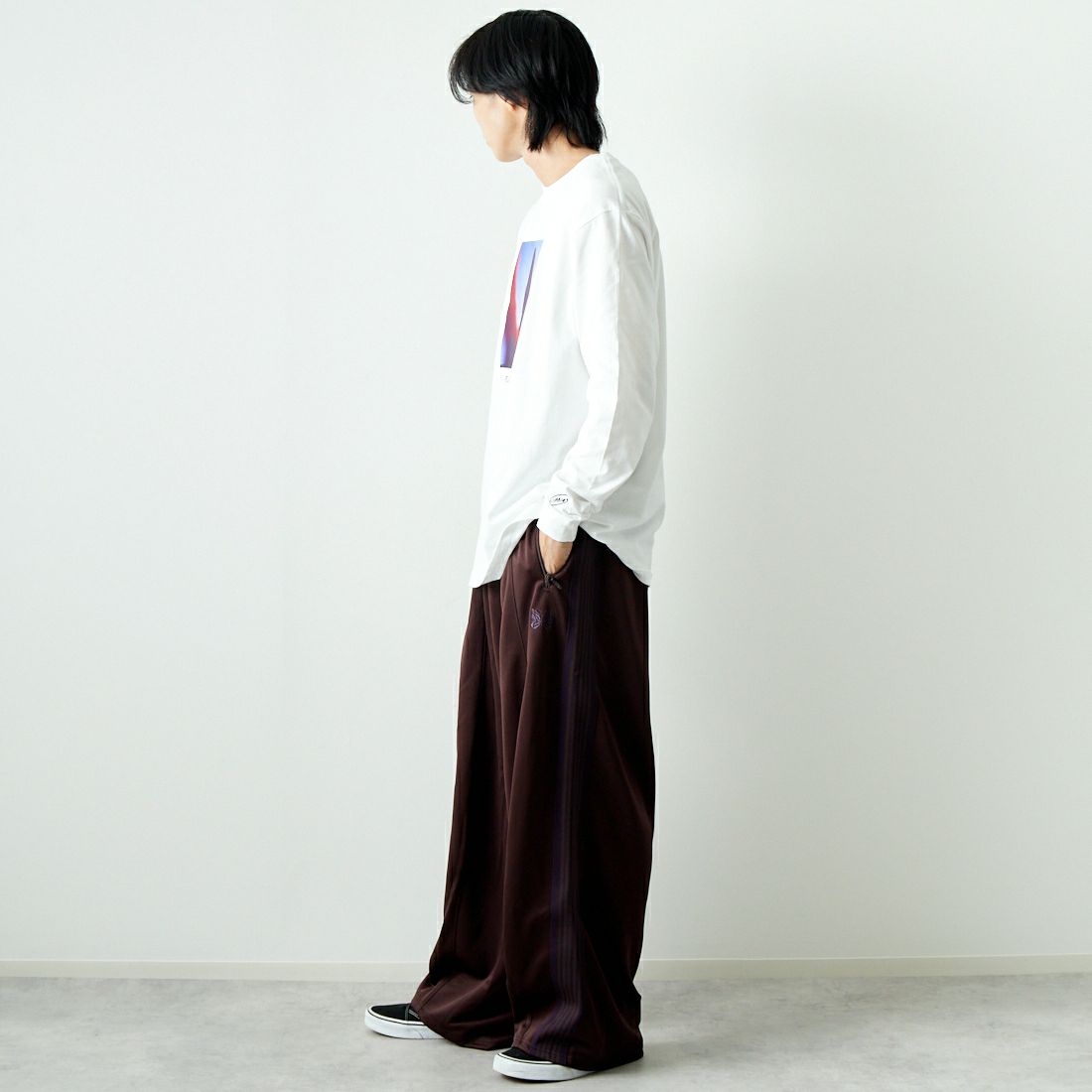 Filphies [フィルフィーズ] ロングスリーブプリントTシャツ [FP242PS00110] 01 WHITE &&モデル身長：179cm 着用サイズ：L&&