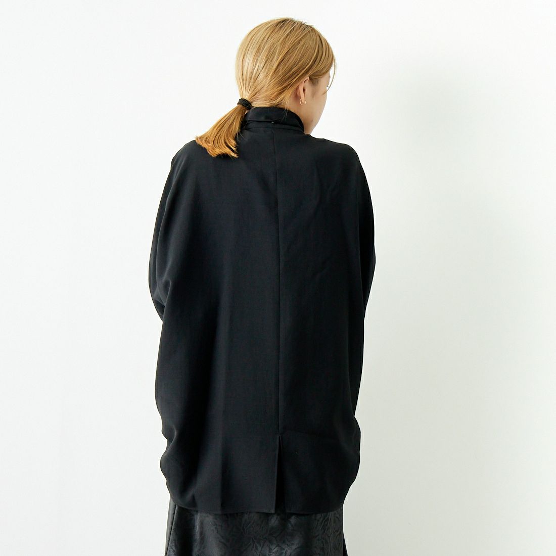 Jeans Factory Clothes [ジーンズファクトリークローズ] マルチウェイボウタイブラウス [7643403] BLACK &&モデル身長：167cm 着用サイズ：F&&