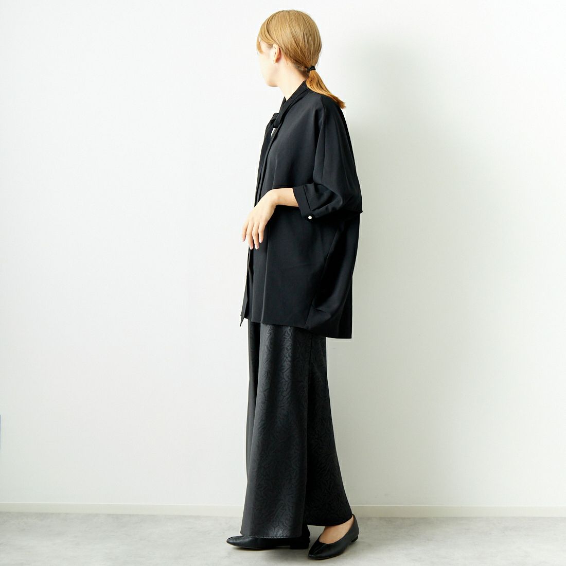 Jeans Factory Clothes [ジーンズファクトリークローズ] マルチウェイボウタイブラウス [7643403] BLACK &&モデル身長：167cm 着用サイズ：F&&