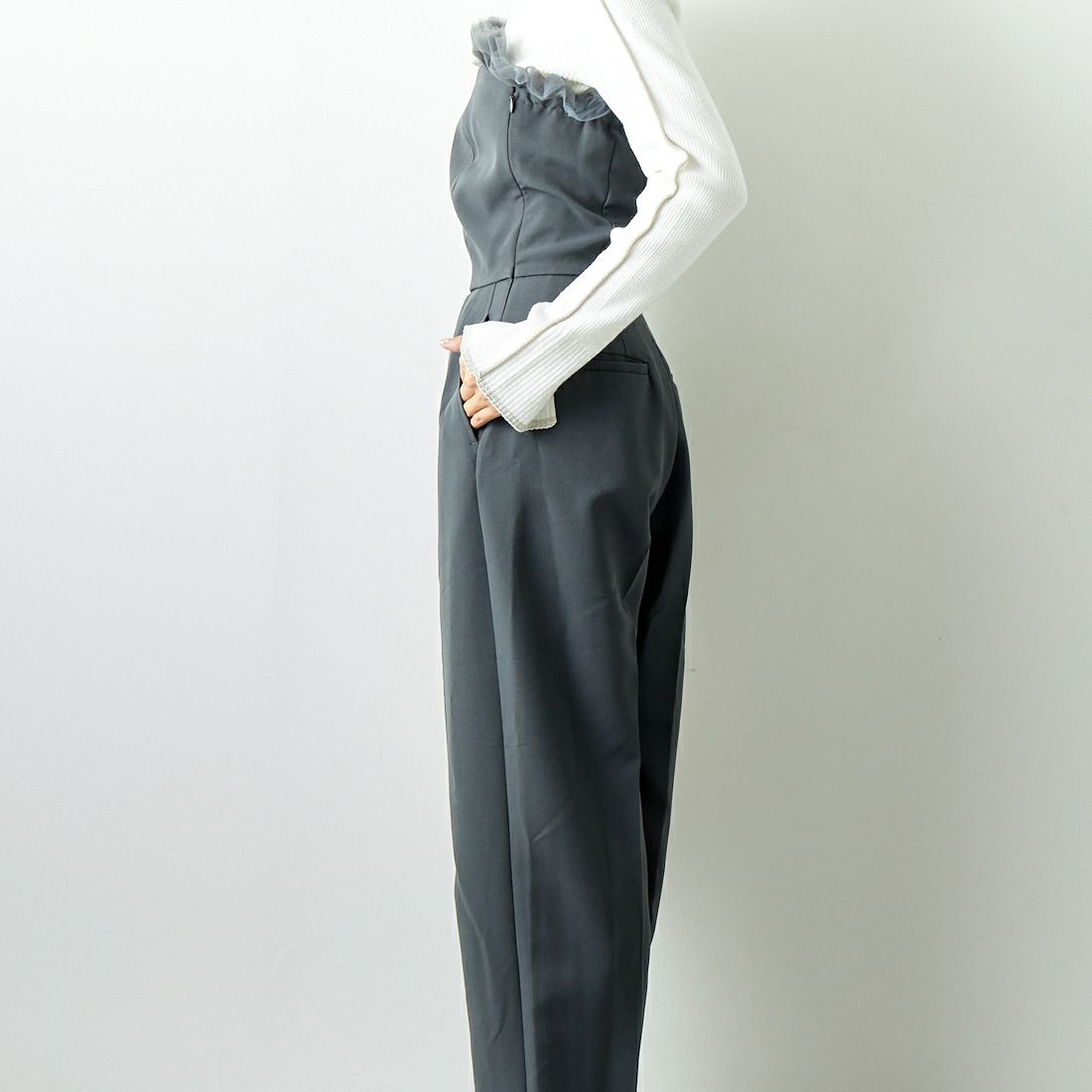 USINE [ユジーヌ] チュールベアサロペット [2430301] CHARCOAL &&モデル身長：167cm 着用サイズ：F&&