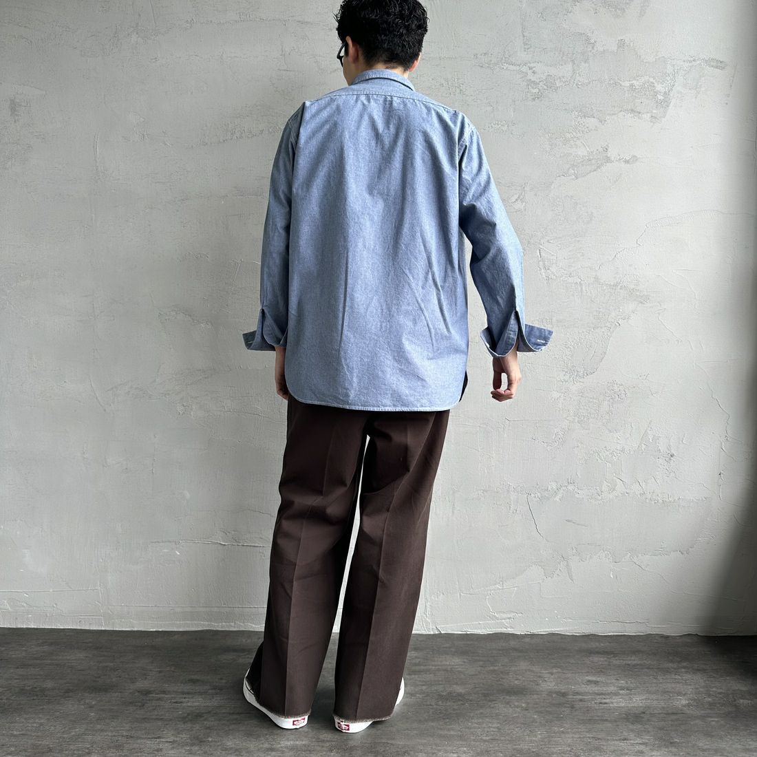 PAY DAY [ペイデイ] 別注 シャンブレーシャツ [PD21-SH-IN4-JF] BLUE &&モデル身長：168cm 着用サイズ：M&&
