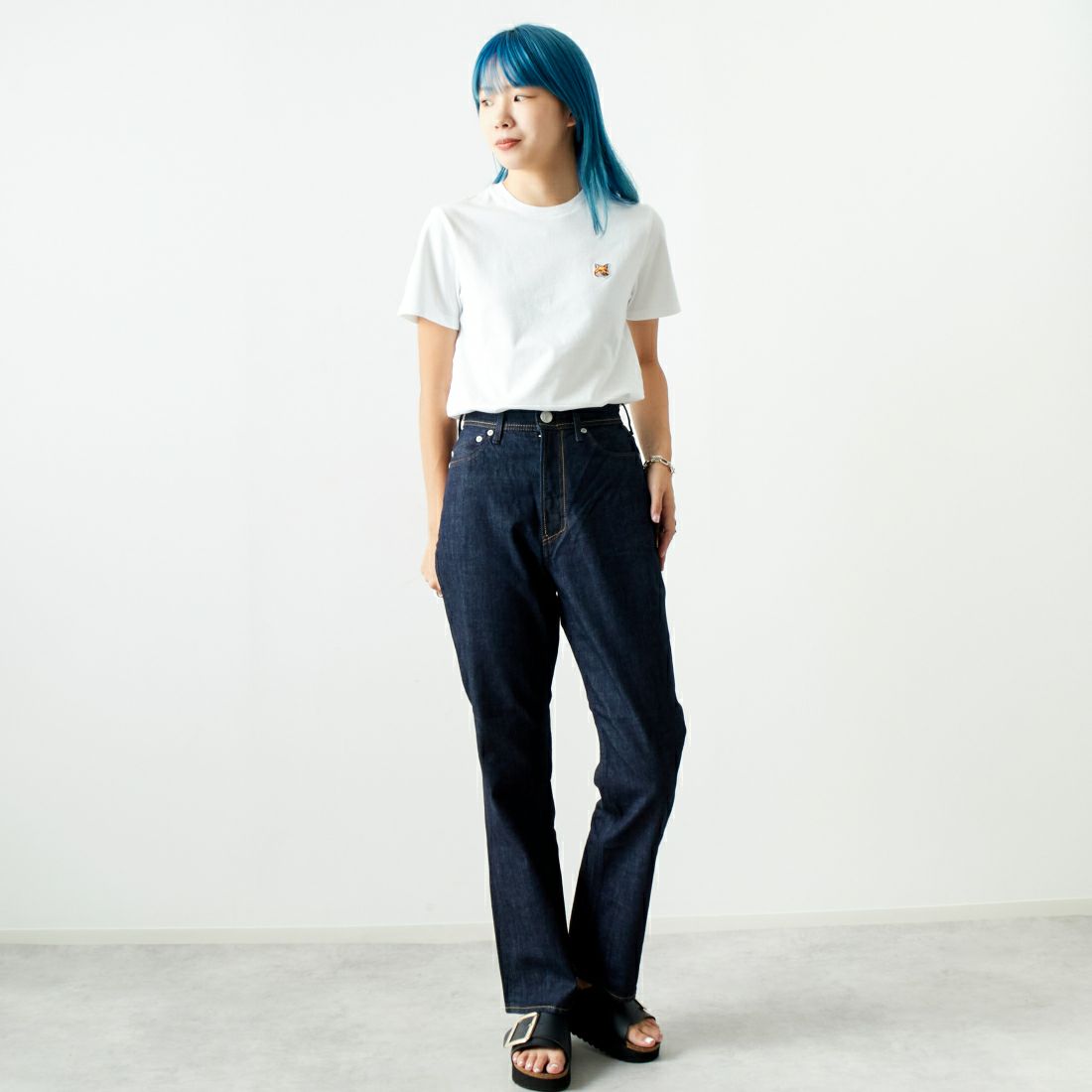 MAISON KITSUNE [メゾン キツネ] フォックスヘッド パッチ レギュラー Tシャツ [LW00105KJ0008] P100 WHT &&モデル身長：167cm 着用サイズ：S&&