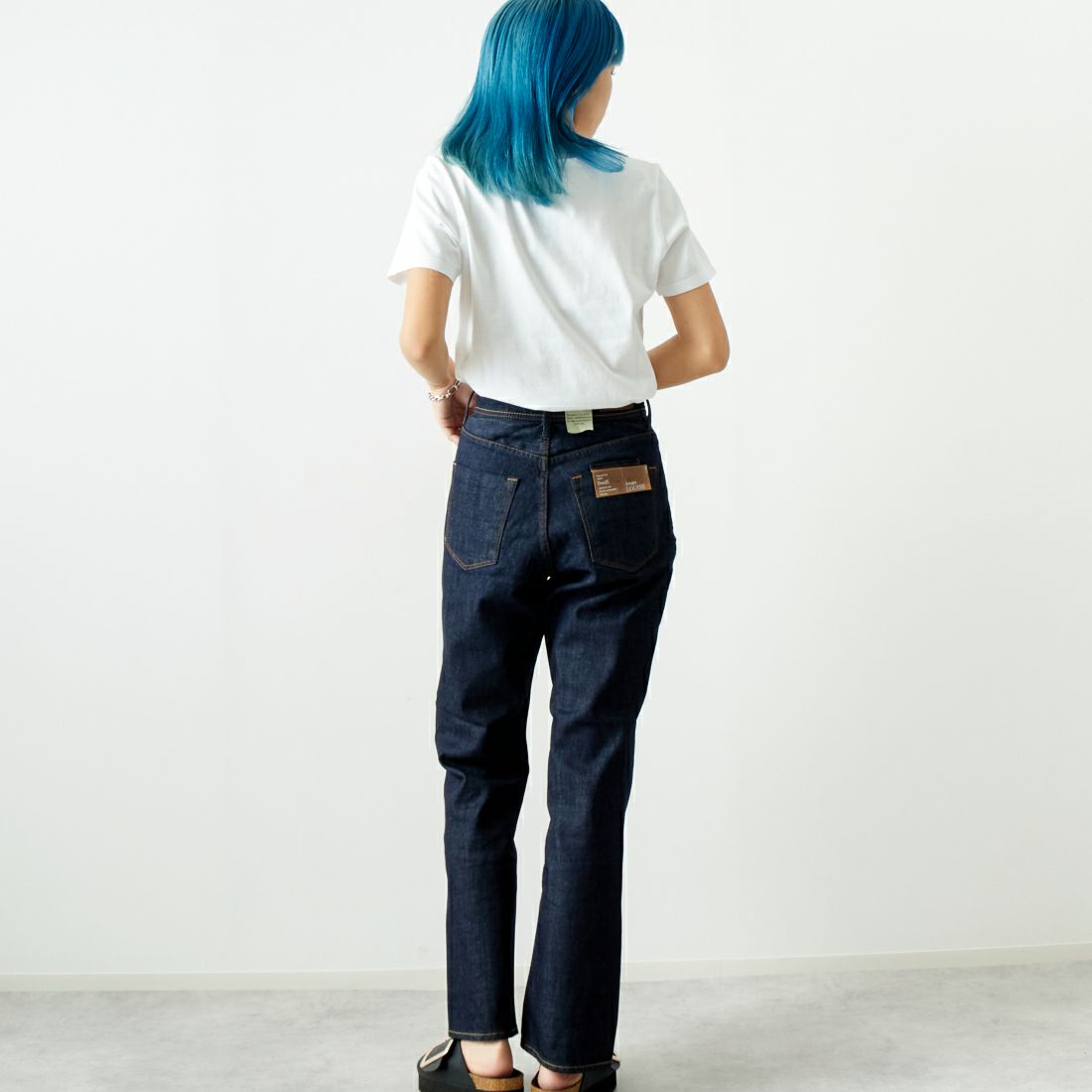 MAISON KITSUNE [メゾン キツネ] フォックスヘッド パッチ レギュラー Tシャツ [LW00105KJ0008] P100 WHT &&モデル身長：167cm 着用サイズ：S&&