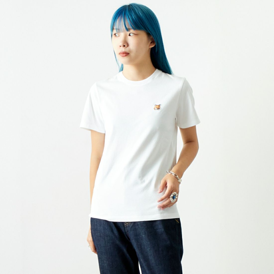 MAISON KITSUNE [メゾン キツネ] フォックスヘッド パッチ レギュラー Tシャツ [LW00105KJ0008] P100 WHT &&モデル身長：167cm 着用サイズ：S&&