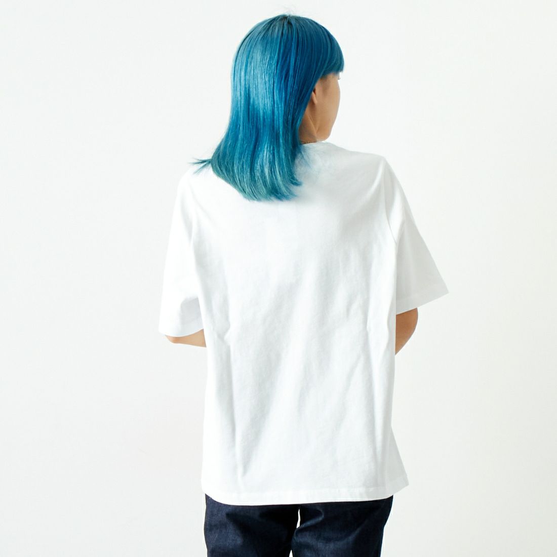 MAISON KITSUNE [メゾン キツネ] ハンドライティング コンフォート Tシャツ [MW00126KJ0119] M186 WHT &&モデル身長：167cm 着用サイズ：S&&