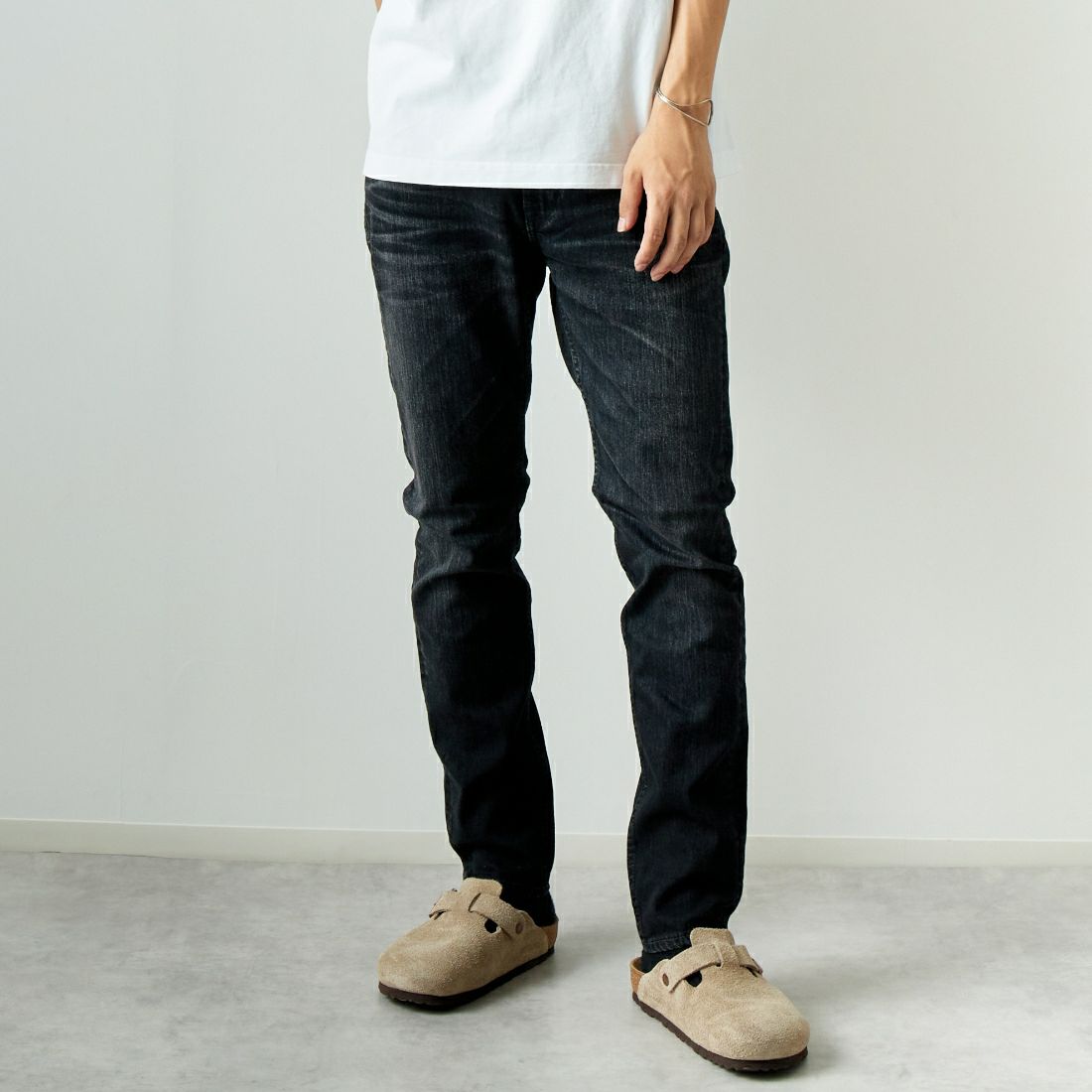 YANUK [ヤヌーク] スリムテーパードデニム VINCENT2/ヴィンセント2 [57243002] OBK &&モデル身長：179cm 着用サイズ：30&&