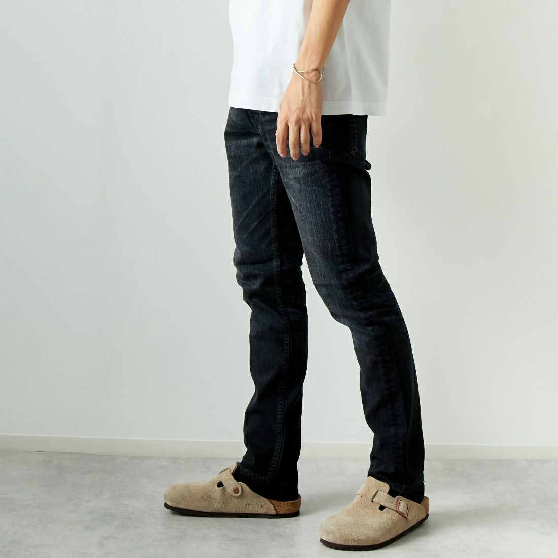 YANUK [ヤヌーク] スリムテーパードデニム VINCENT2/ヴィンセント2 [57243002] OBK &&モデル身長：179cm 着用サイズ：30&&