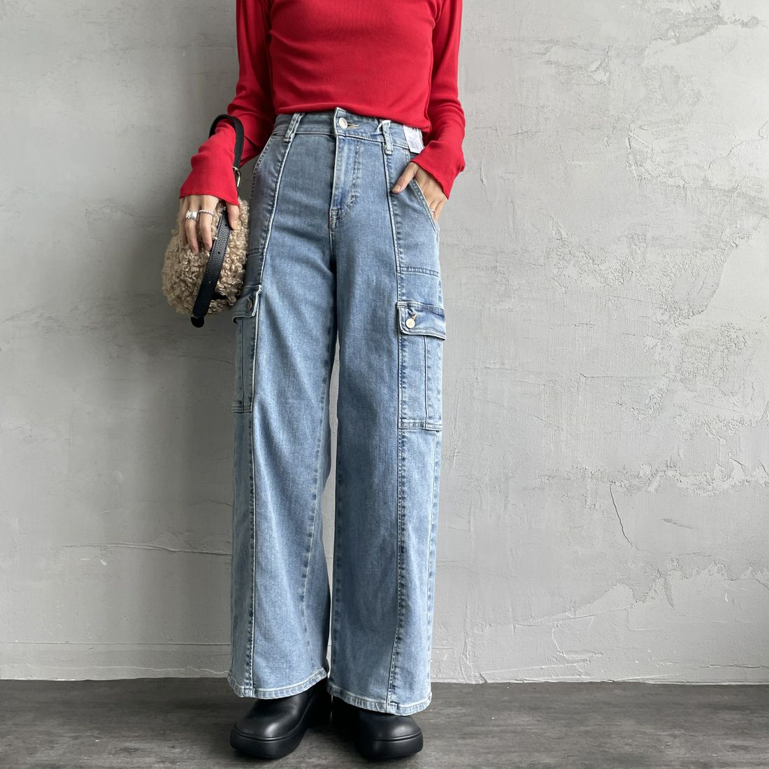 SOMETHING [サムシング] LISA カーゴワイドパンツ [SEA588] 98 L.BLUE&&モデル身長：160cm 着用サイズ：XS&&