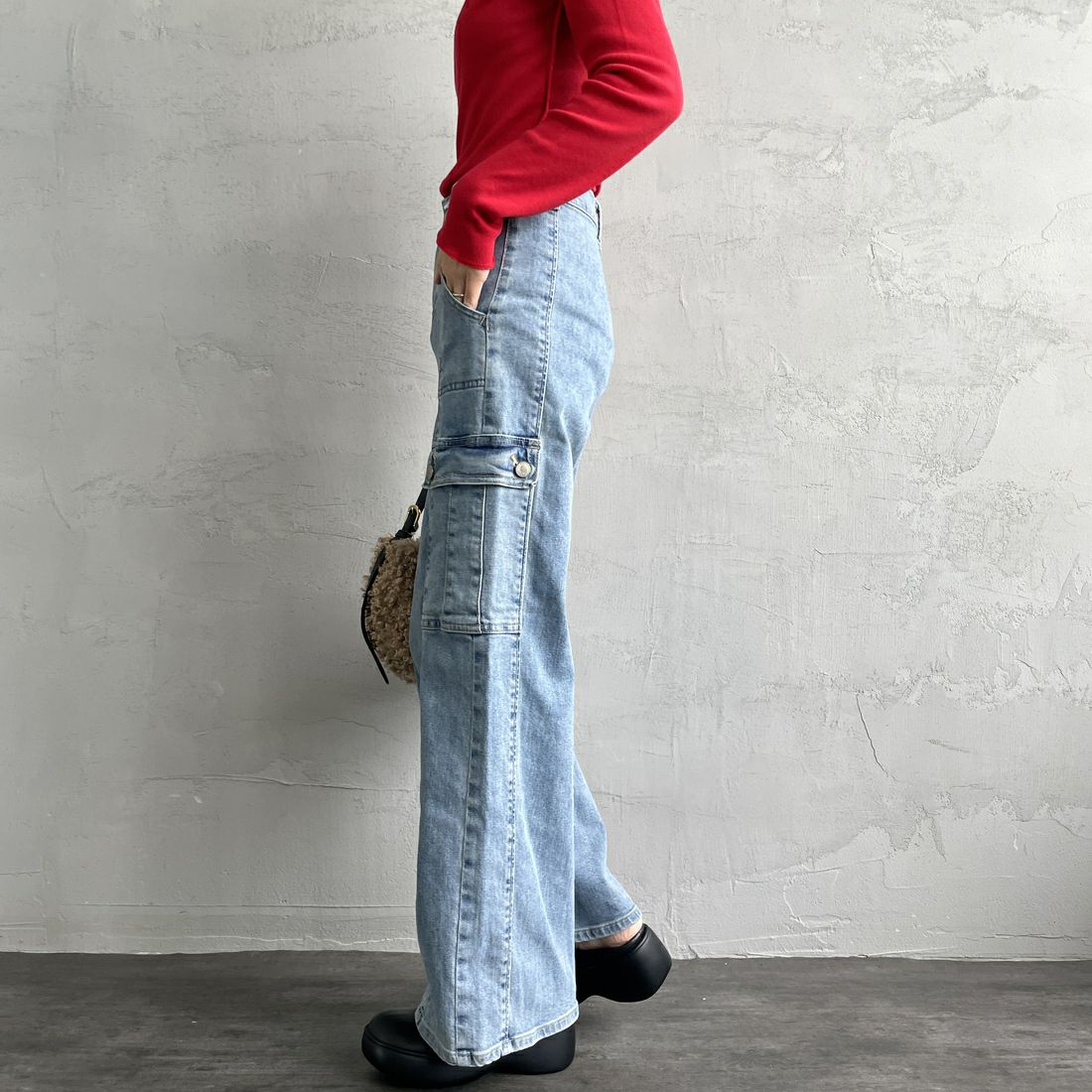 SOMETHING [サムシング] LISA カーゴワイドパンツ [SEA588] 98 L.BLUE&&モデル身長：160cm 着用サイズ：XS&&