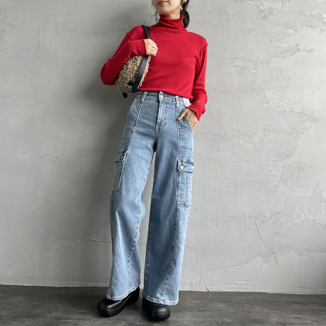 SOMETHING [サムシング] LISA カーゴワイドパンツ [SEA588] 98 L.BLUE&&モデル身長：160cm 着用サイズ：XS&&