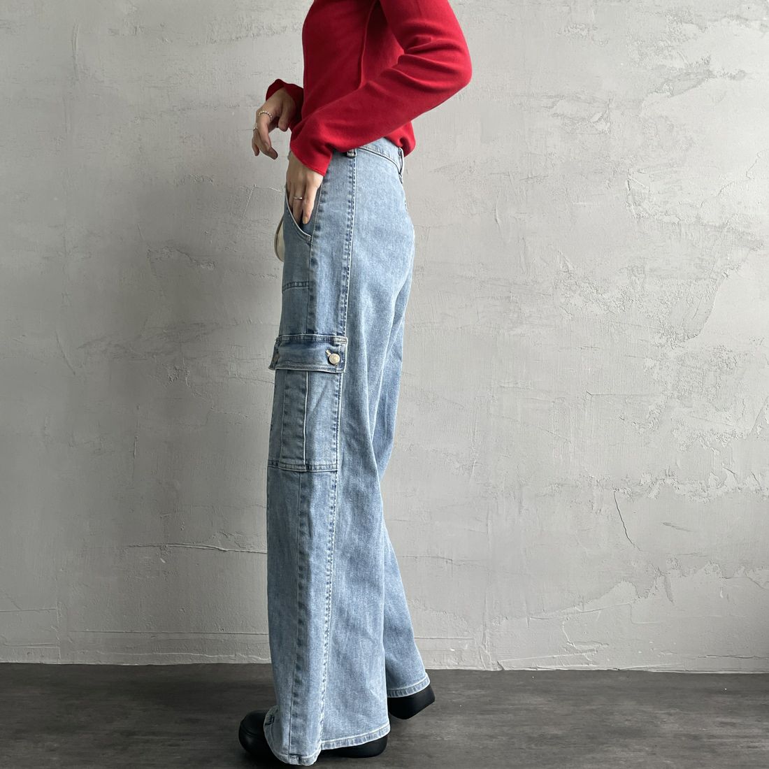 SOMETHING [サムシング] LISA カーゴワイドパンツ [SEA588] 98 L.BLUE&&モデル身長：160cm 着用サイズ：M&&