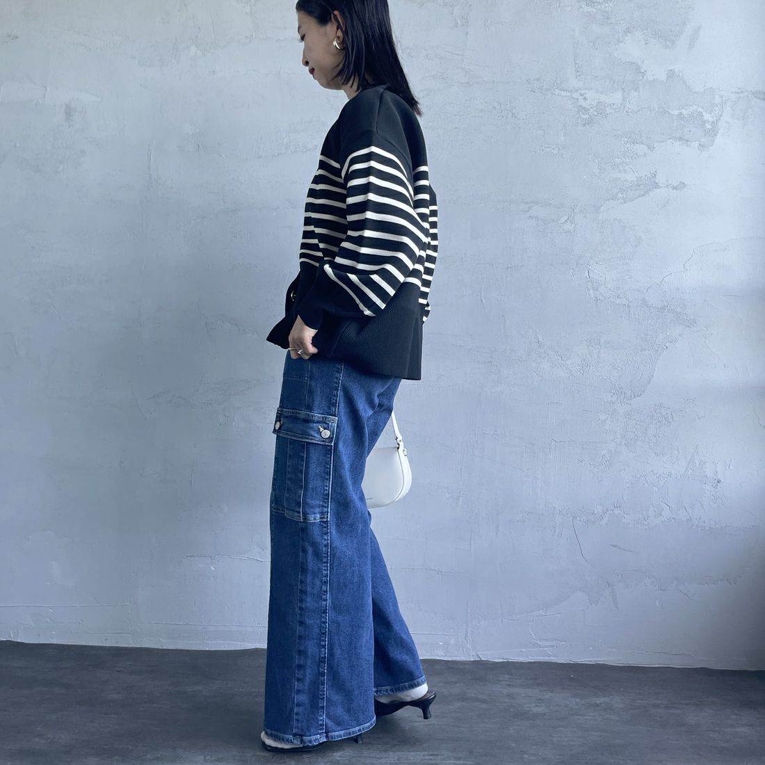 SOMETHING [サムシング] LISA カーゴワイドパンツ [SEA588] 92 M.BLUE&&モデル身長：163cm 着用サイズ：S&&