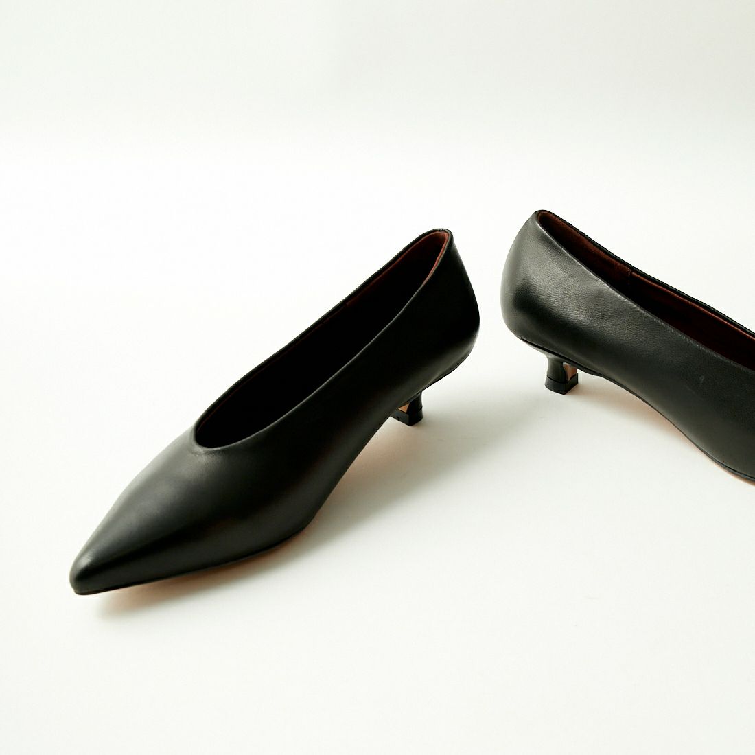 REMME [レメ] ポインテッドパンプス [ZH-24W041-SO] NEGRO