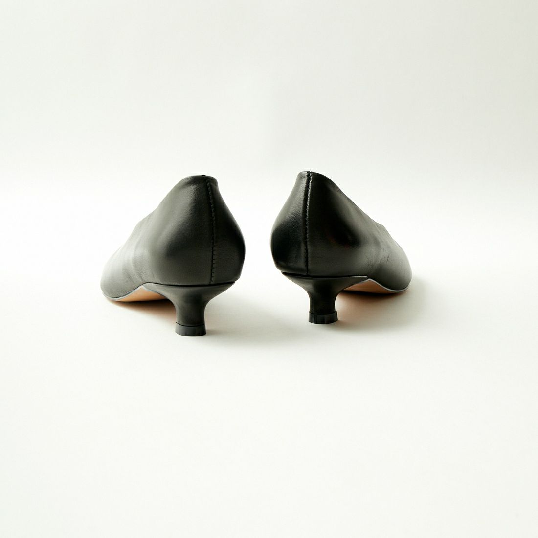 REMME [レメ] ポインテッドパンプス [ZH-24W041-SO] NEGRO