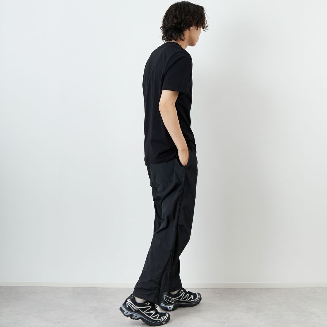 MAISON KITSUNE [メゾン キツネ] フォックスヘッド パッチ レギュラー Tシャツ [LM00104KJ0008] P199 BLK &&モデル身長：179cm 着用サイズ：L&&