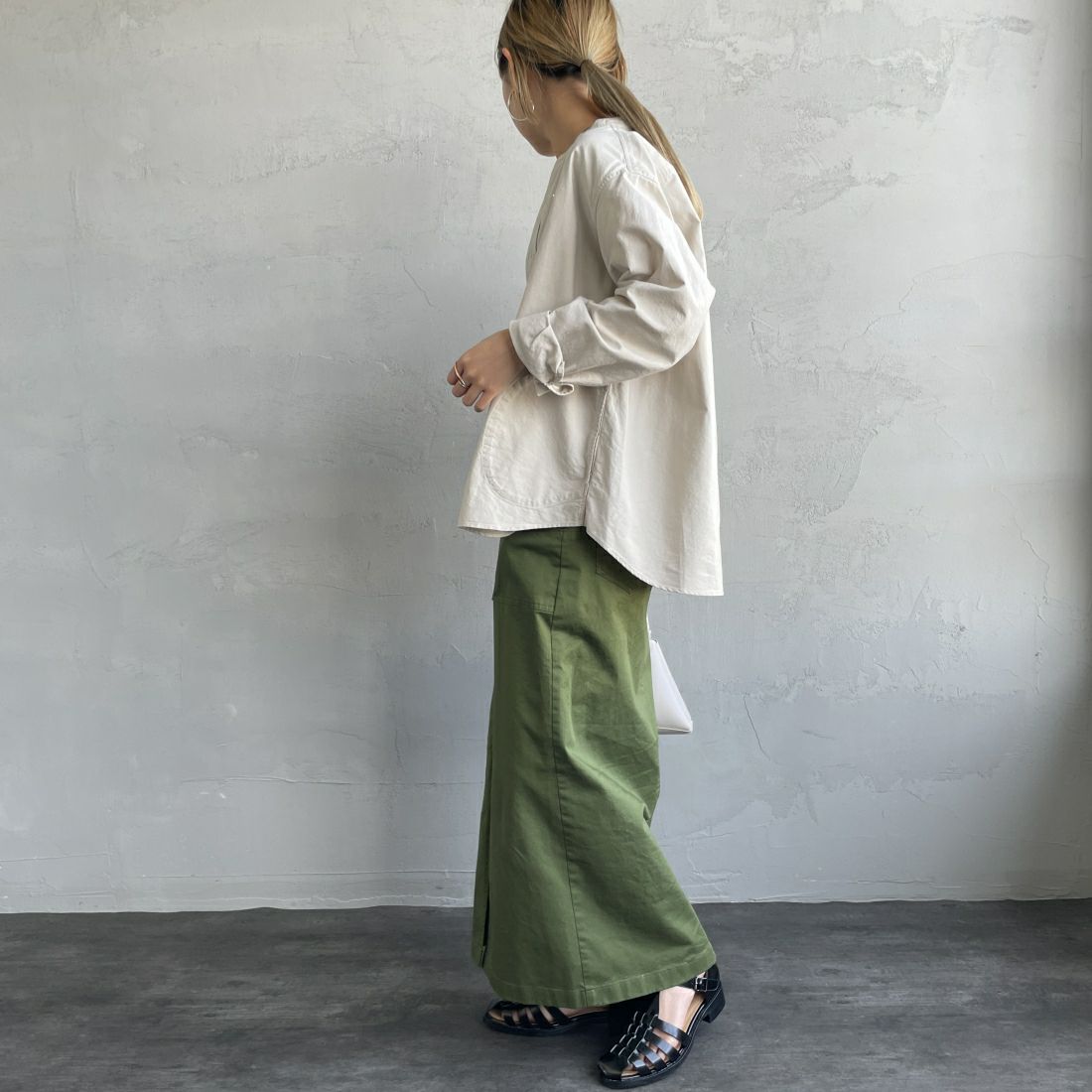 DANTON [ダントン] オックスフォード バンドカラーシャツ [DT-B0279SOX] OYSTER &&モデル身長：156cm 着用サイズ：36&&