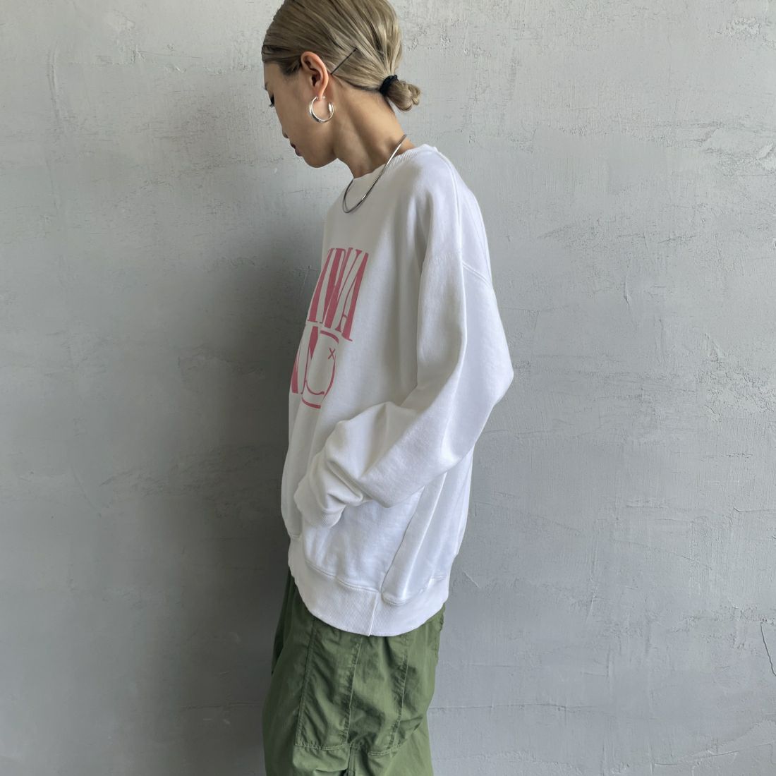 GOOD ROCK SPEED [グッドロックスピード] 別注 NIRVANA プリントスウェット [INTN-021-JF] WHITE &&モデル身長：150cm 着用サイズ：M&&