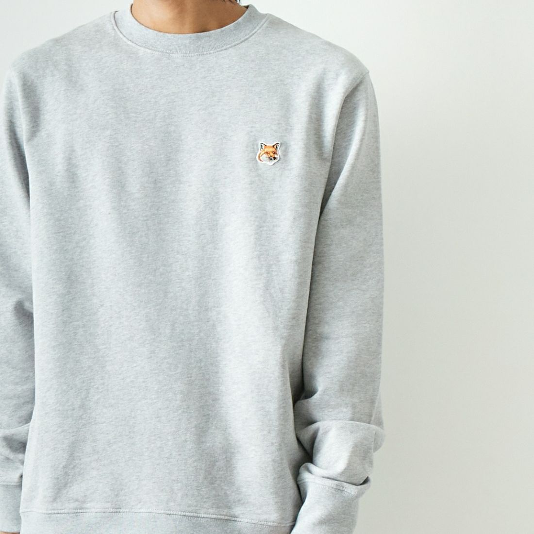 MAISON KITSUNE [メゾン キツネ] フォックスヘッドパッチ レギュラースウェットシャツ [LM00301KM0001] H120 L.GRY