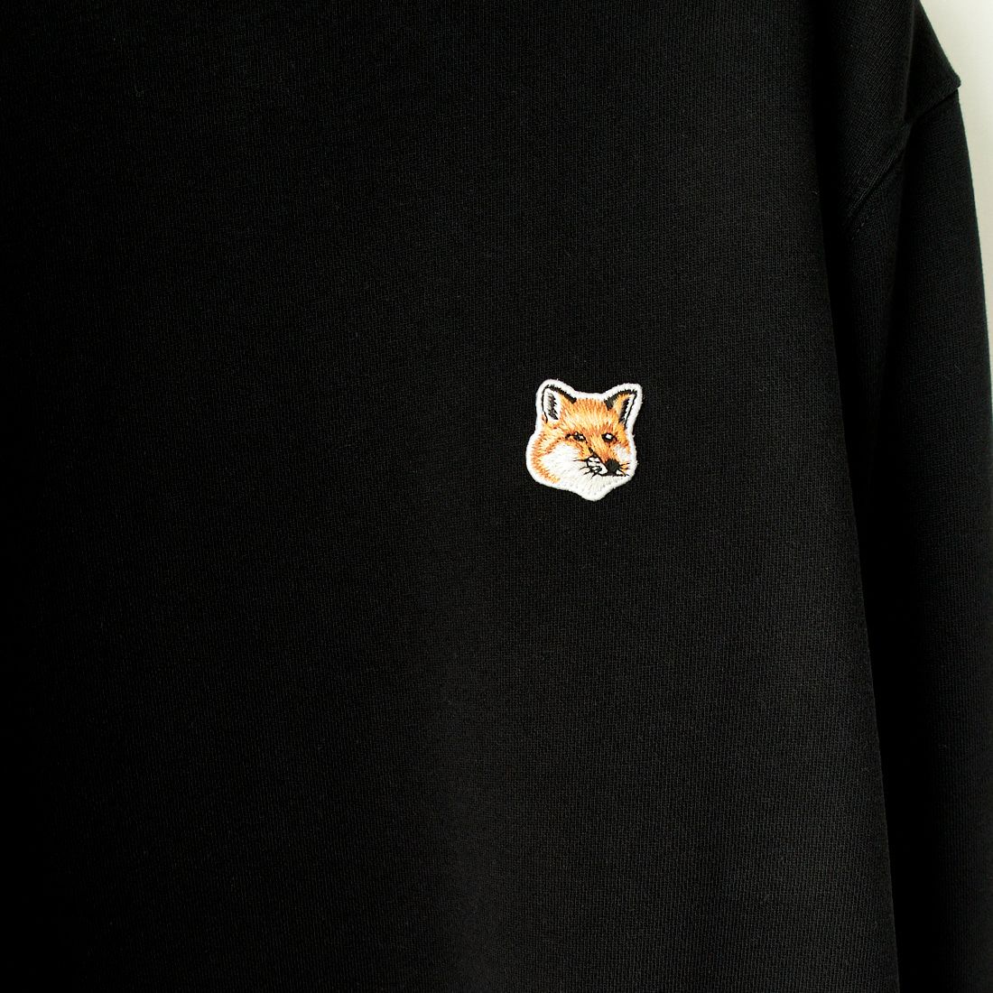 MAISON KITSUNE [メゾン キツネ] フォックスヘッドパッチ レギュラースウェットシャツ [LM00301KM0001] P199 BLK