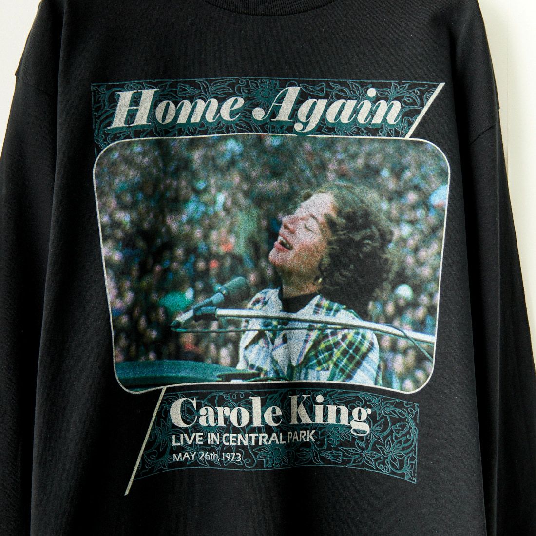 BLUESCENTRIC [ブルースセントリック] CAROLE KING HOME AGAIN ロングスリーブTシャツ [BLC9000002] BLACK