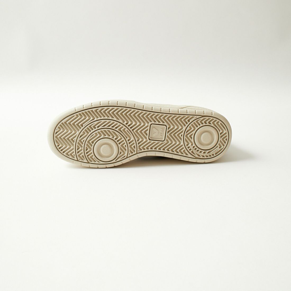 VEJA [ヴェジャ] レザースニーカー [V-10] E-WHT BLK